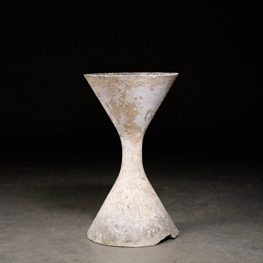 
                  
                    Willy Guhl Diablo Planter
                  
                