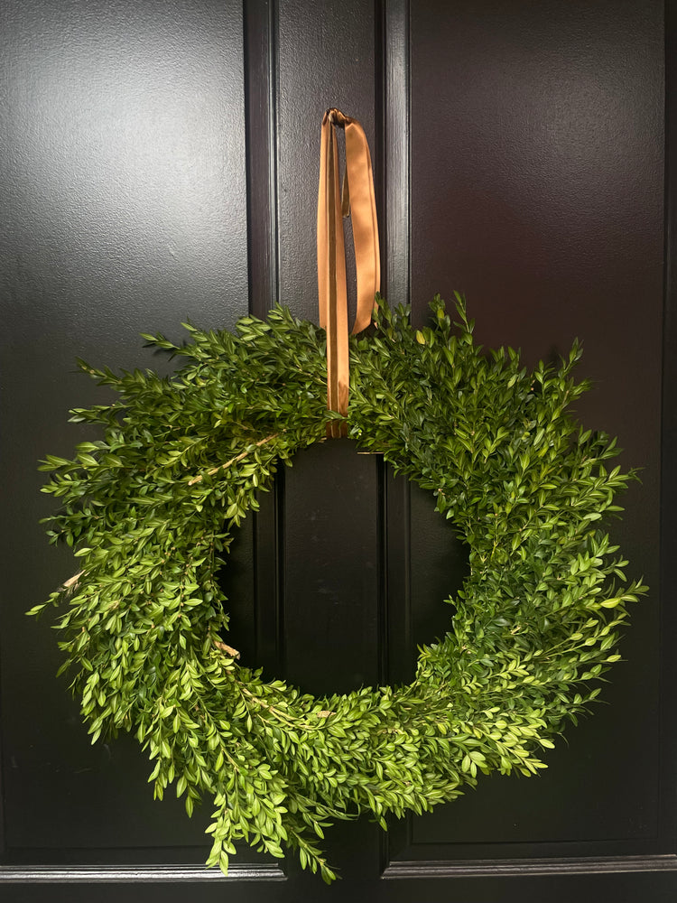 Elegant Boxwood Wreath